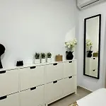New Renovated With Beautiful View On Cliffs And Sea 公寓