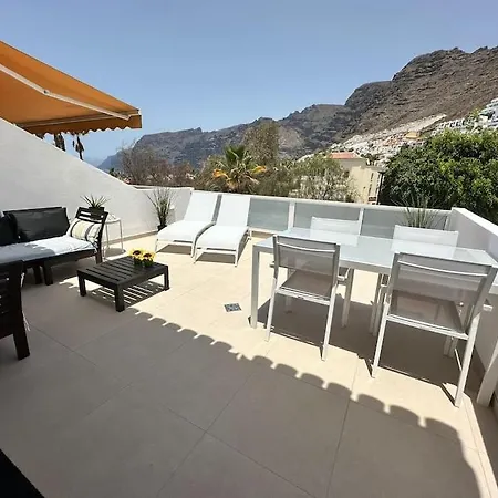 公寓 New Renovated With Beautiful View On Cliffs And Sea